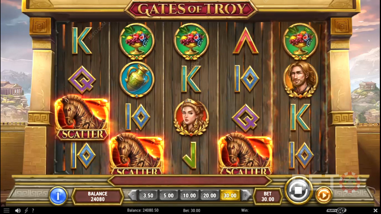 3 tai useampi scatteri antaa ilmaiskierroksia Gates of Troy -kasinopelissä.