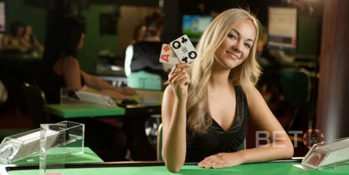 Klassiset pelit vs. lautapelit. Viralliset säännöt verkossa pelattavissa kasinokorttipeleissä.